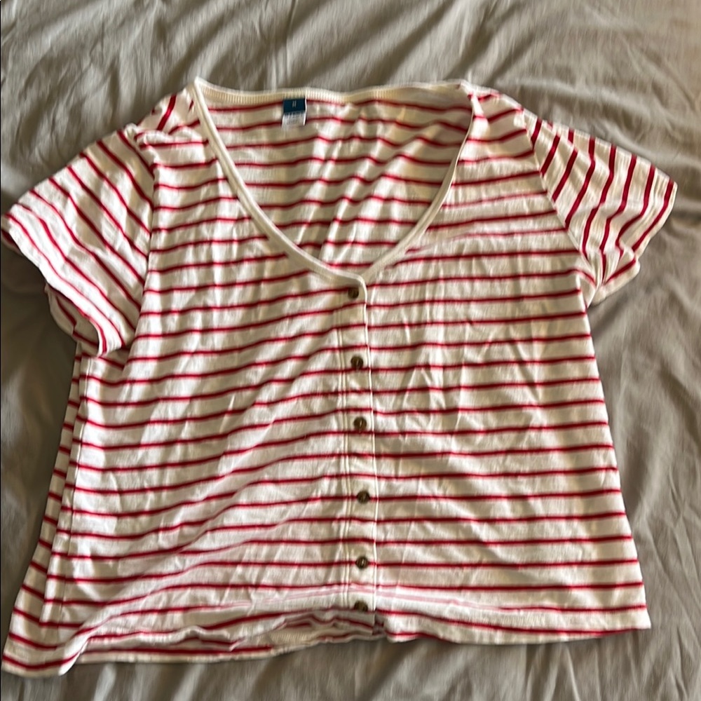 Old Navy Red and White Striped Short Sleeve Tee